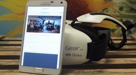 Samsung-Gear-VR-phone